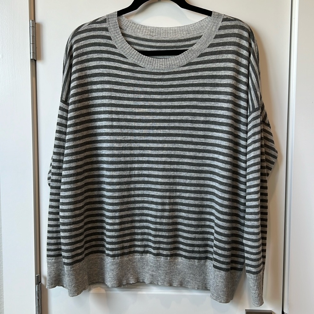 EUC Eileen Fisher Crew Neck Gray Striped Sweater Size S